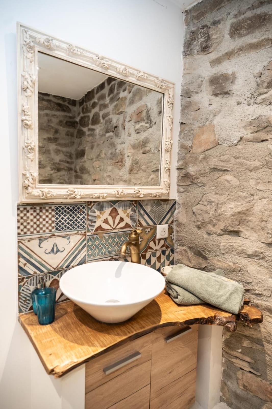 Petite Maison Pleine Nature La Bastide-Pradines ภายนอก รูปภาพ
